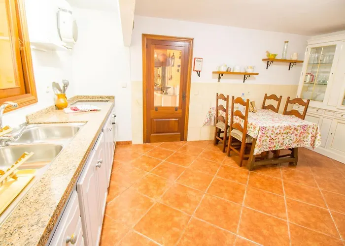 Bonita Y Agradable Propiedad Pollenca